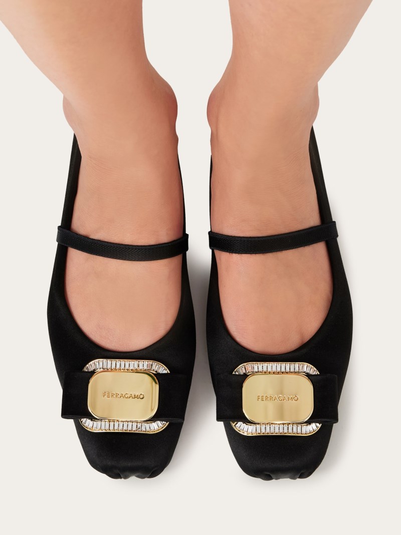 Ferragamo | Women's New Vara Plate Ballet Flat - Black