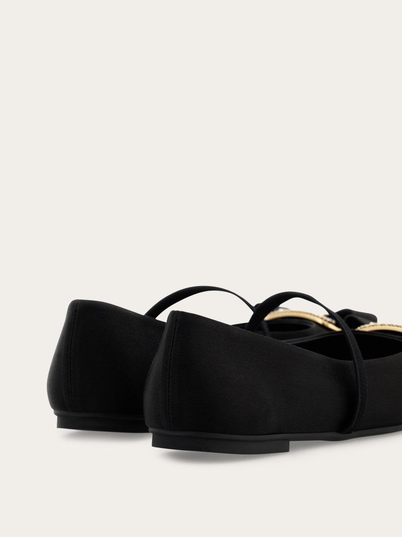 Ferragamo | Women's New Vara Plate Ballet Flat - Black