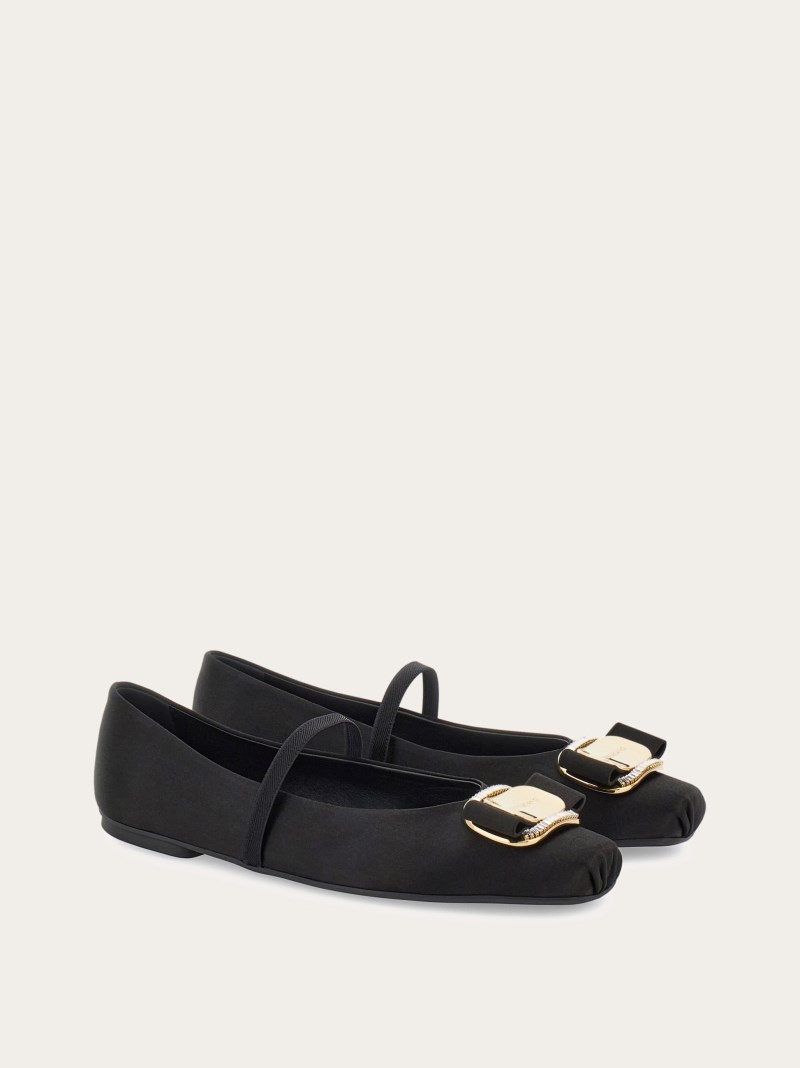 Ferragamo | Women's New Vara Plate Ballet Flat - Black