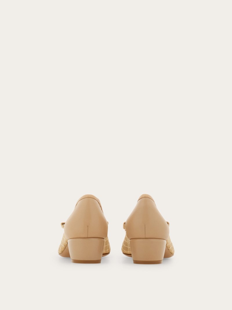 Ferragamo | Women's Vara Pump - Blush