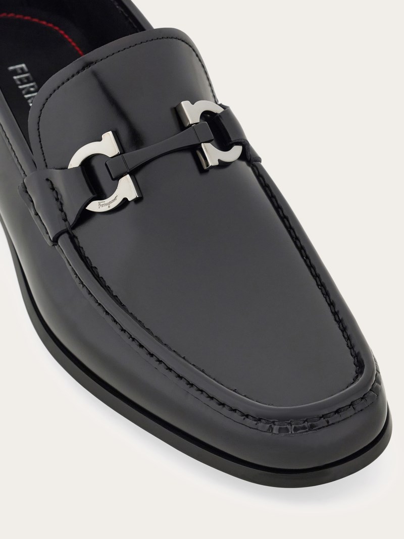 Ferragamo | Men's Moccasin With Gancini Ornament - Black